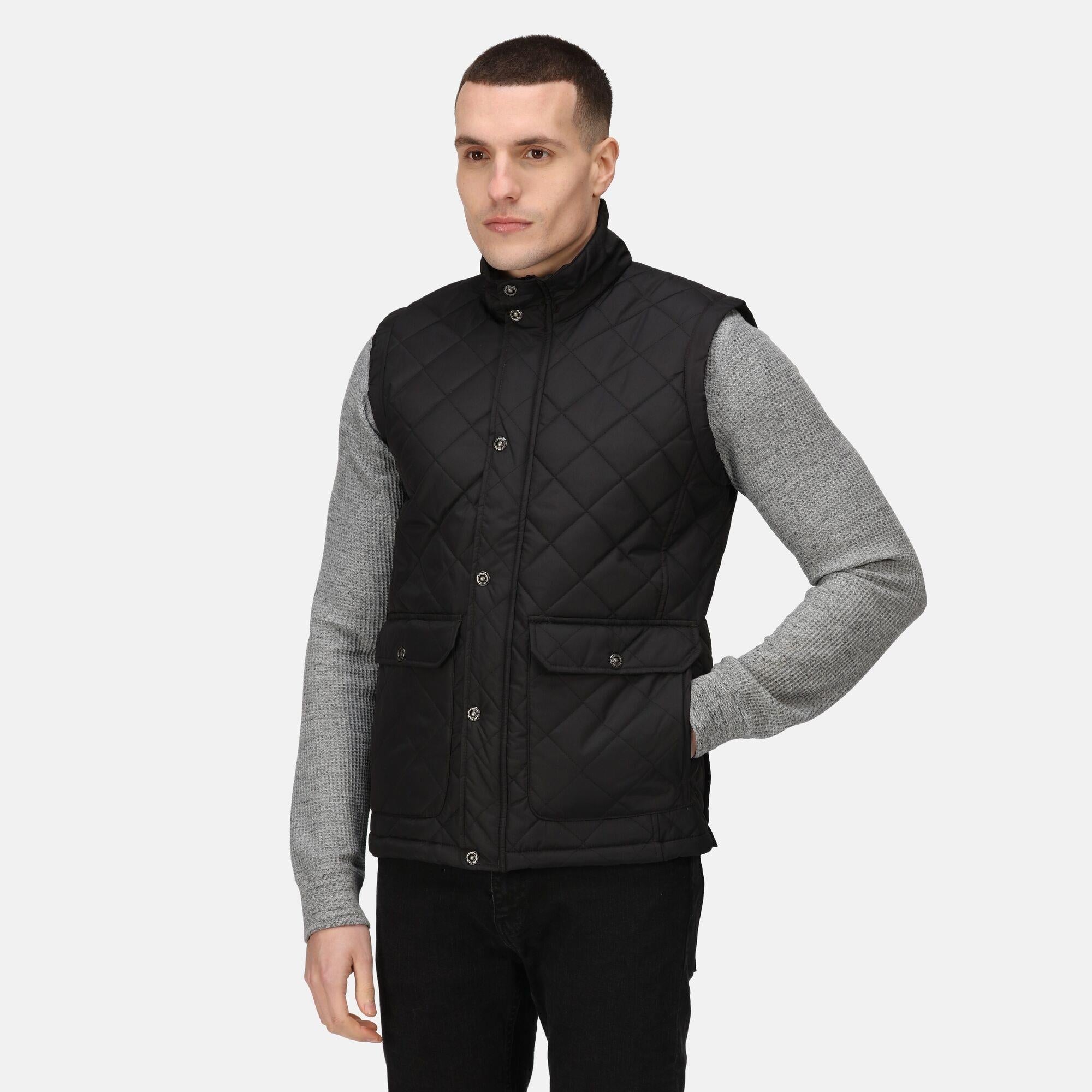 Regatta Tyler black men's water-repellent diamond-quilt insulated bodywarmer #TRA810